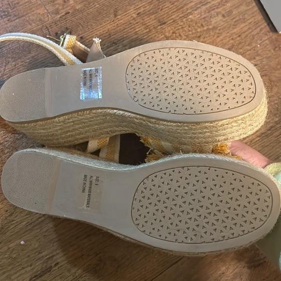 NWOT Charlotte Russe Espadrilles Wedge Platforms with Ankle Strap - Picture 9 of 10